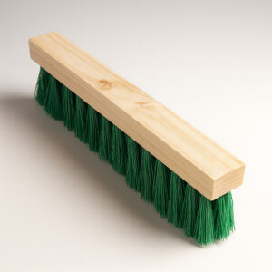 Vassoura gari nylon base madeira 60cm sem cabo av