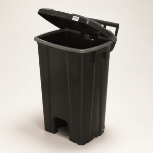 Lixeira pedal preta p100sp 100l js