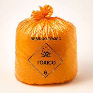 Saco lixo laranja toxico 15l 100 un kubera